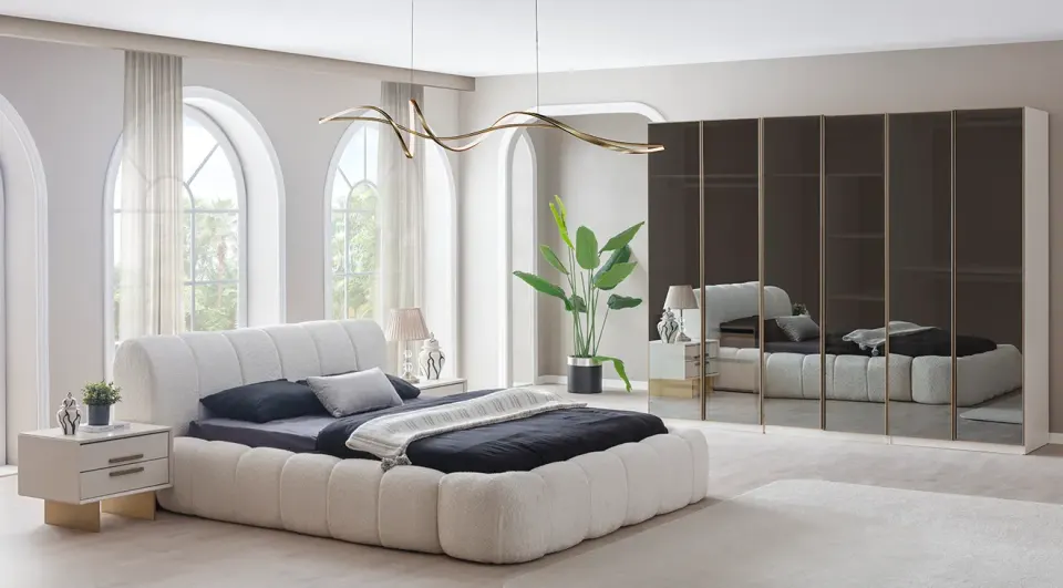 Valore 6 Glass Door Bedroom Set