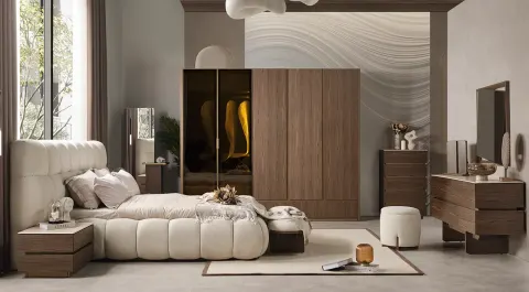 Monna 5-Door Bedroom Set