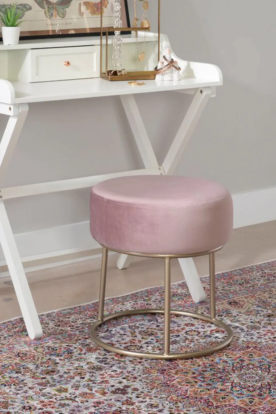 Soft Pink Pouf