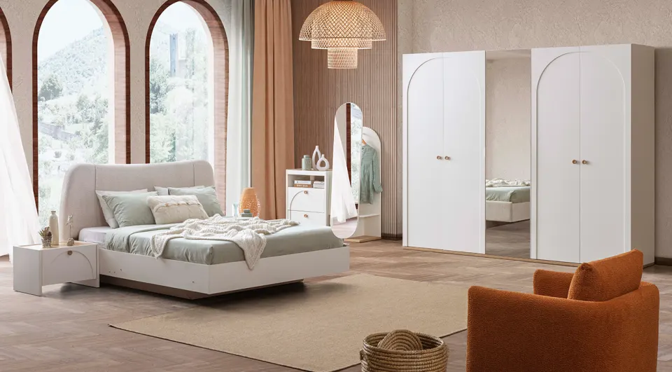 Granada 5-Door Bedroom Set