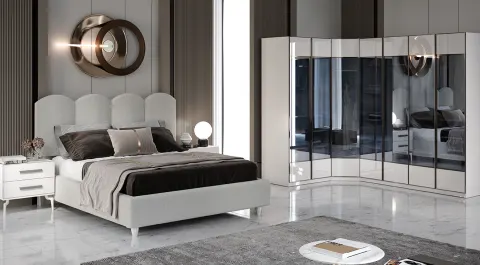  Moda 6-Door Bedroom Set
