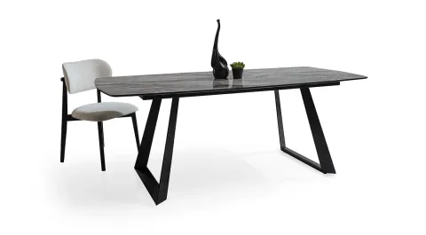 Como Metal Leg Dining Table
